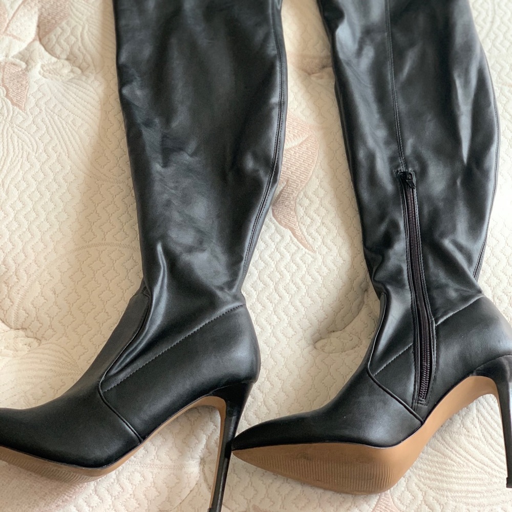 Steve Madden thigh boots